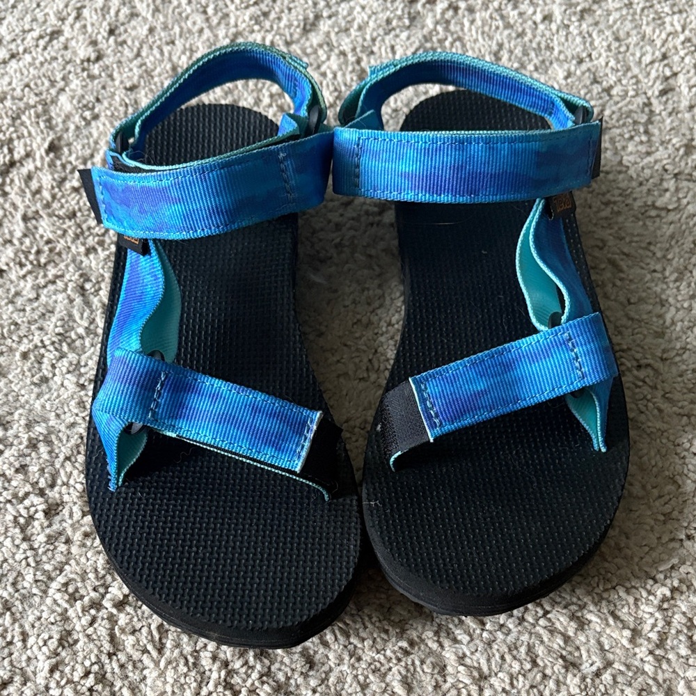 Teva Women's Blue Sandals size 5